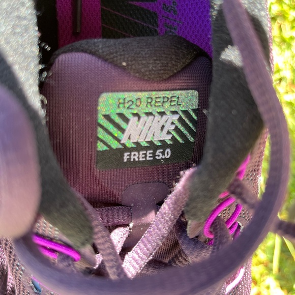 Nike Women's Athletic Shoes - Black and Purple - Picture 4 of 5